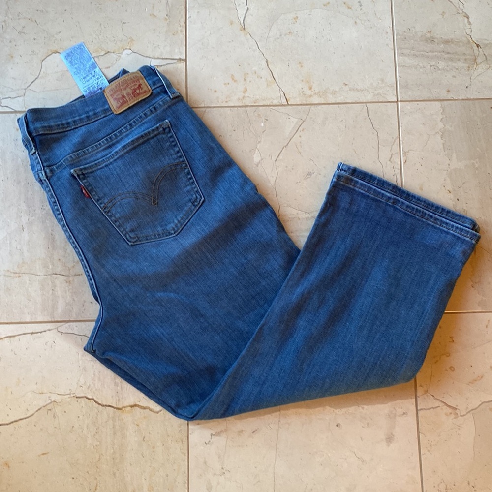 Levi’s cropped jean - Picture 6 of 8